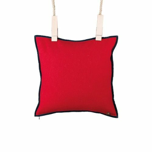 Indigo-Diffusion-coussin-Arpin-Amont-rouge-2